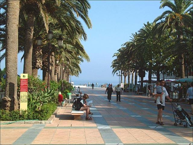 Nerja 1ª Linea De Playa De Burriana , Terraza Grande Al Mar Lejlighed Eksteriør billede