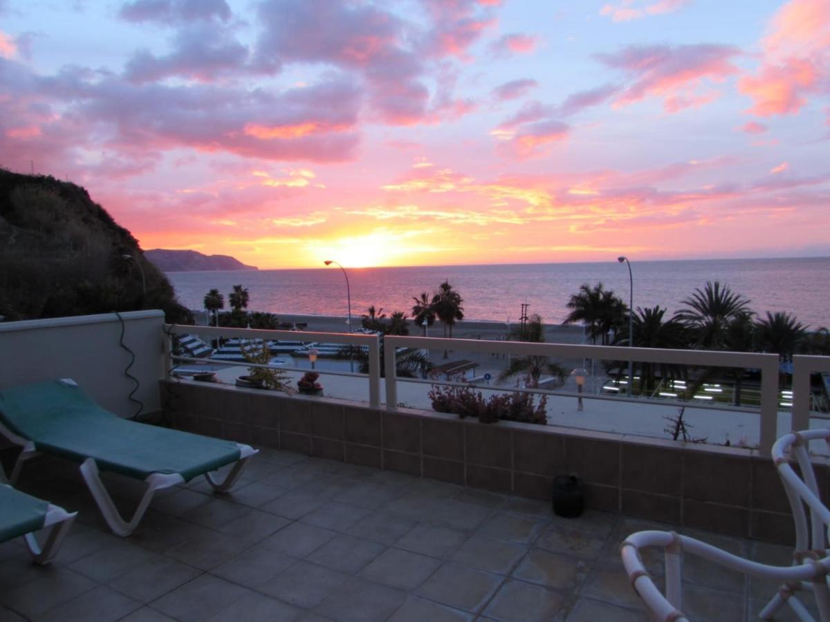 Nerja 1ª Linea De Playa De Burriana , Terraza Grande Al Mar Lejlighed Eksteriør billede